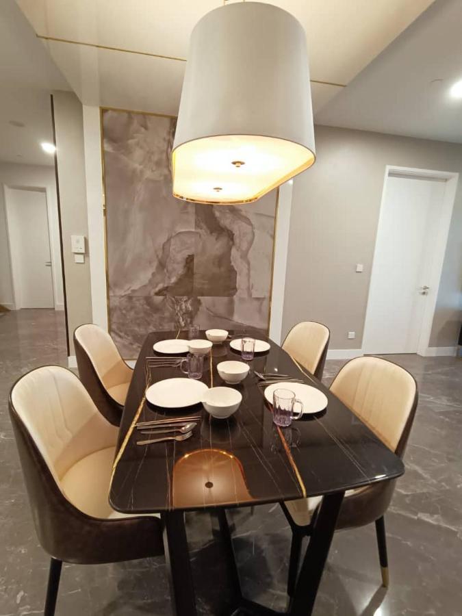 Platinum Suite 2 New Kl Cbd New Luxury Condo With Best Infinity View To Klcc Twin Towers Pool Куала-Лумпур Экстерьер фото